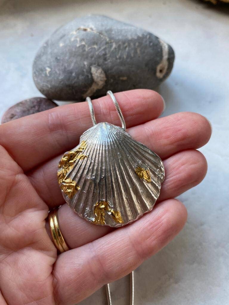 St Ives Silver Scallop Shell Necklace (large)