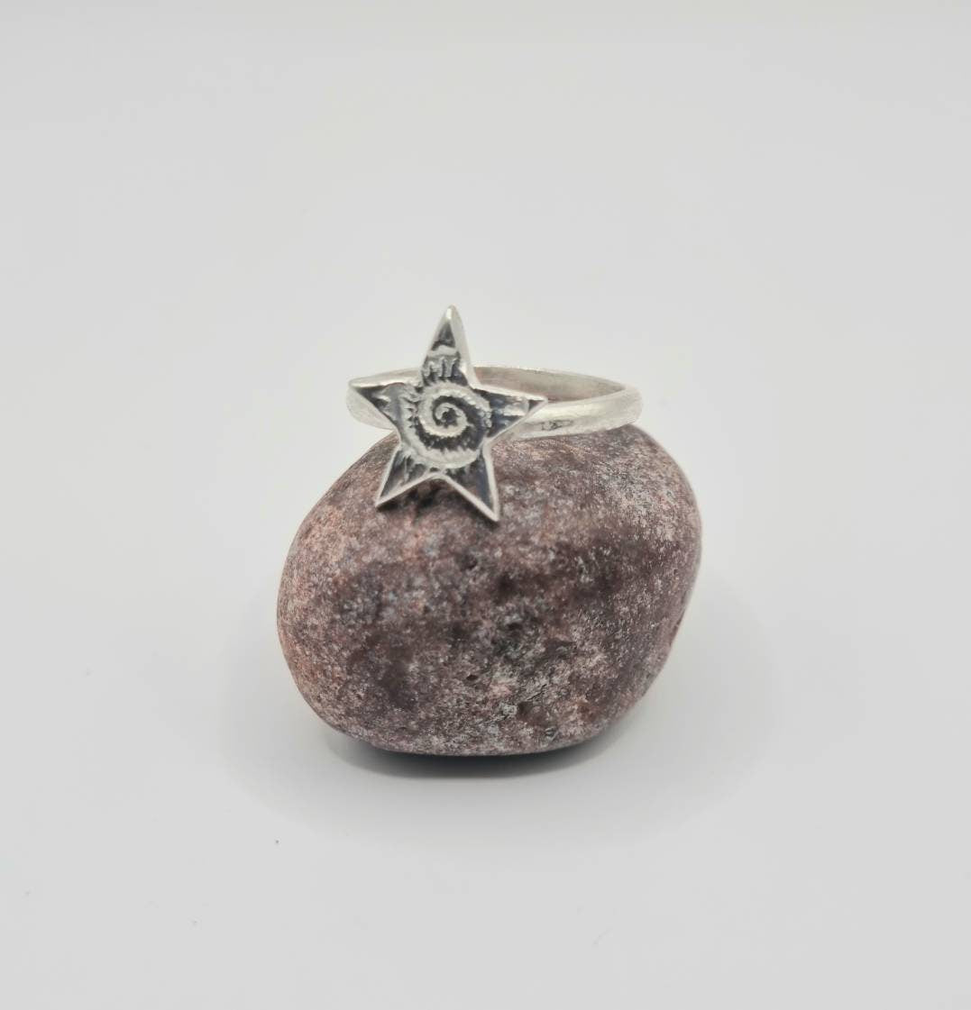 Silver Ammonite Textured Star Ring